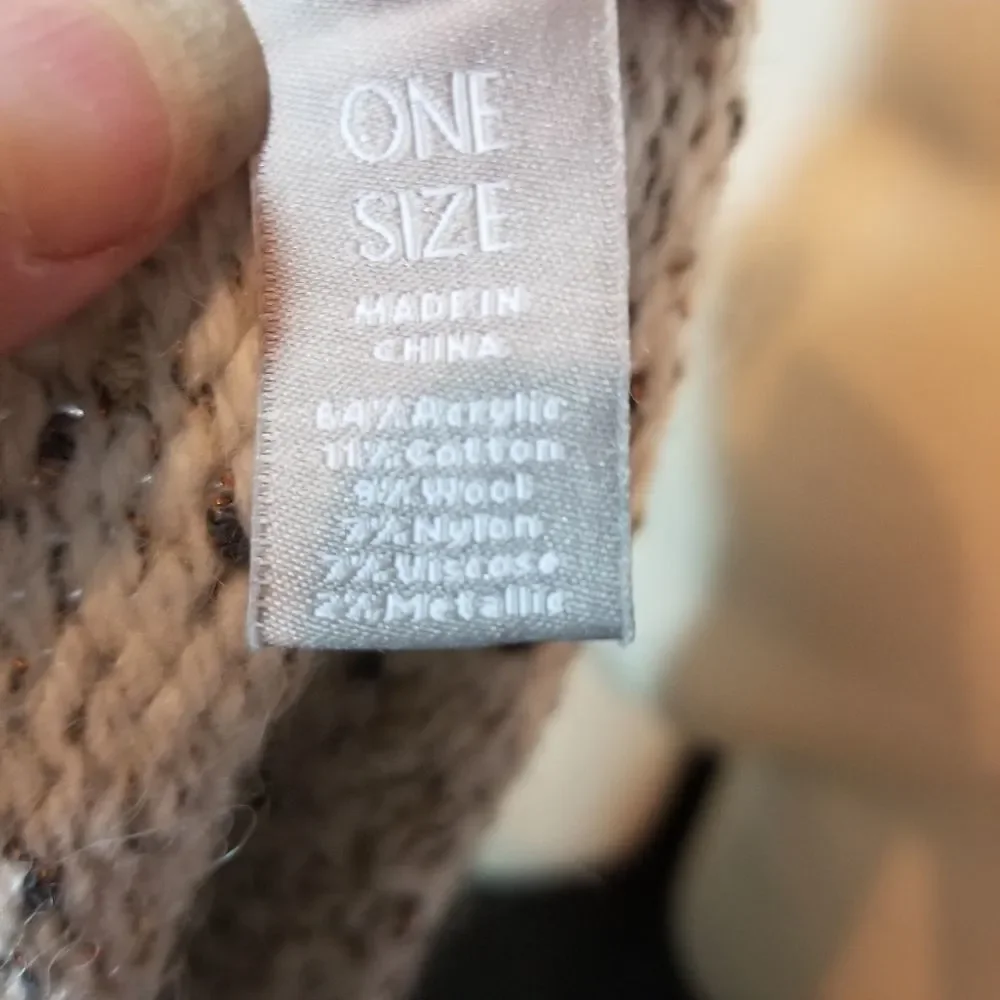 Banana Republic Cream & Metallic Thread Scarf‎